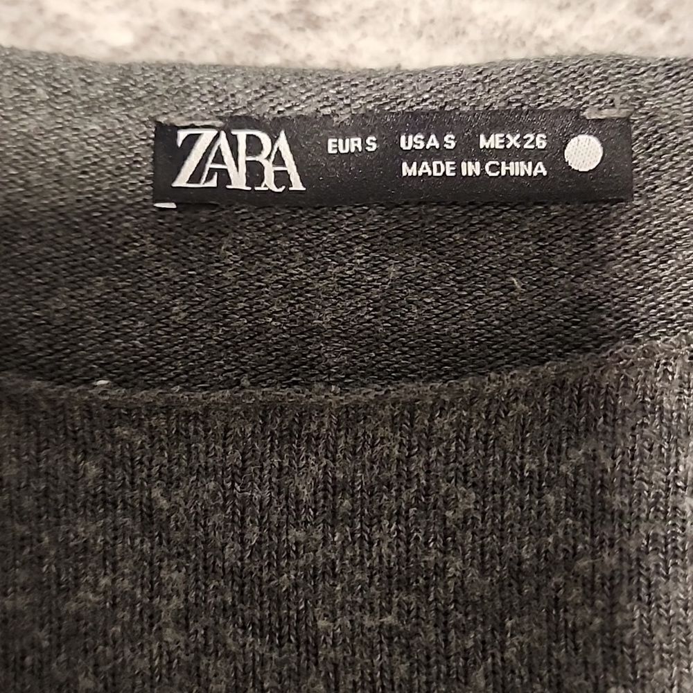 Zara- top - Picture 2 of 4